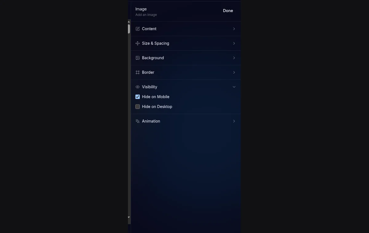 komponen Image dengan toggle "Sembunyikan di Mobile" aktif — ikon mata dicoret di komponen tersebut di kanvas